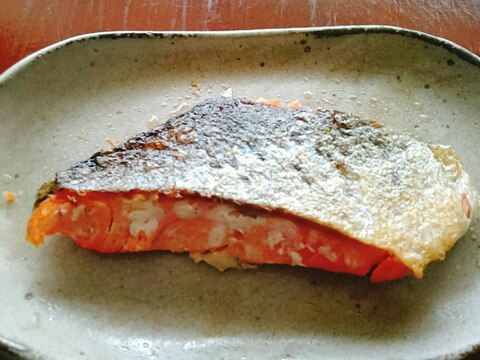 鉄のフライパンでふっくら焼き鮭